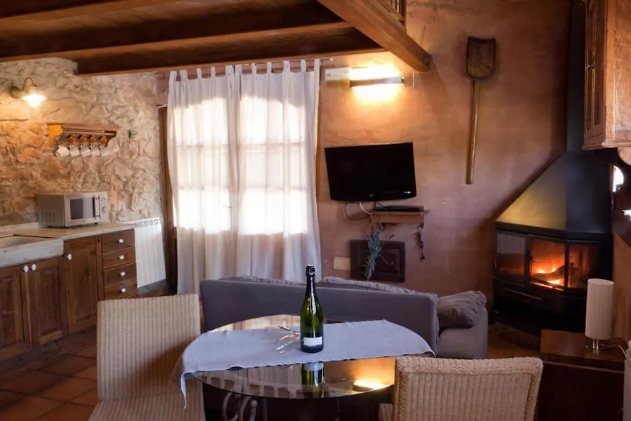 Country house Cal Llengot Guest House Capolat