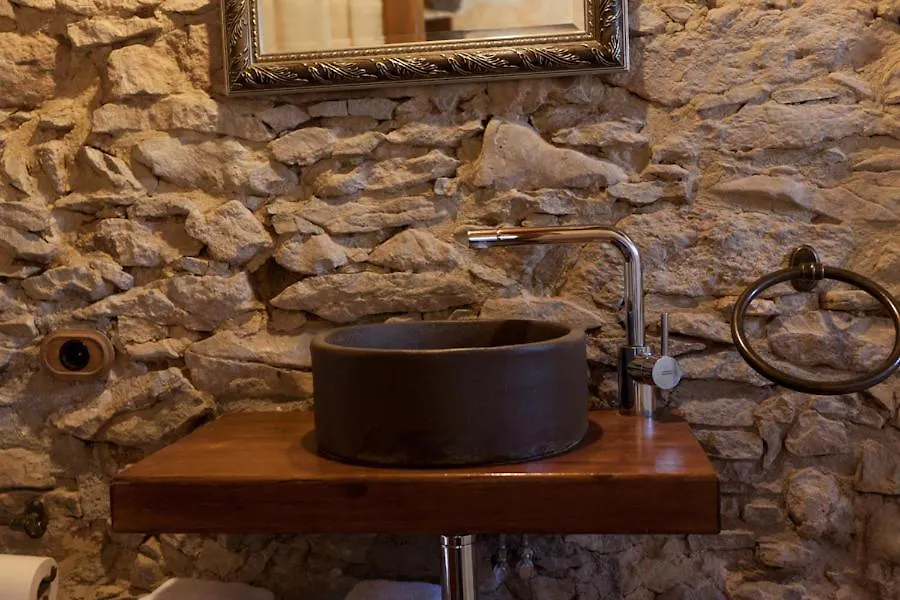Cal Llengot Guest House Capolat